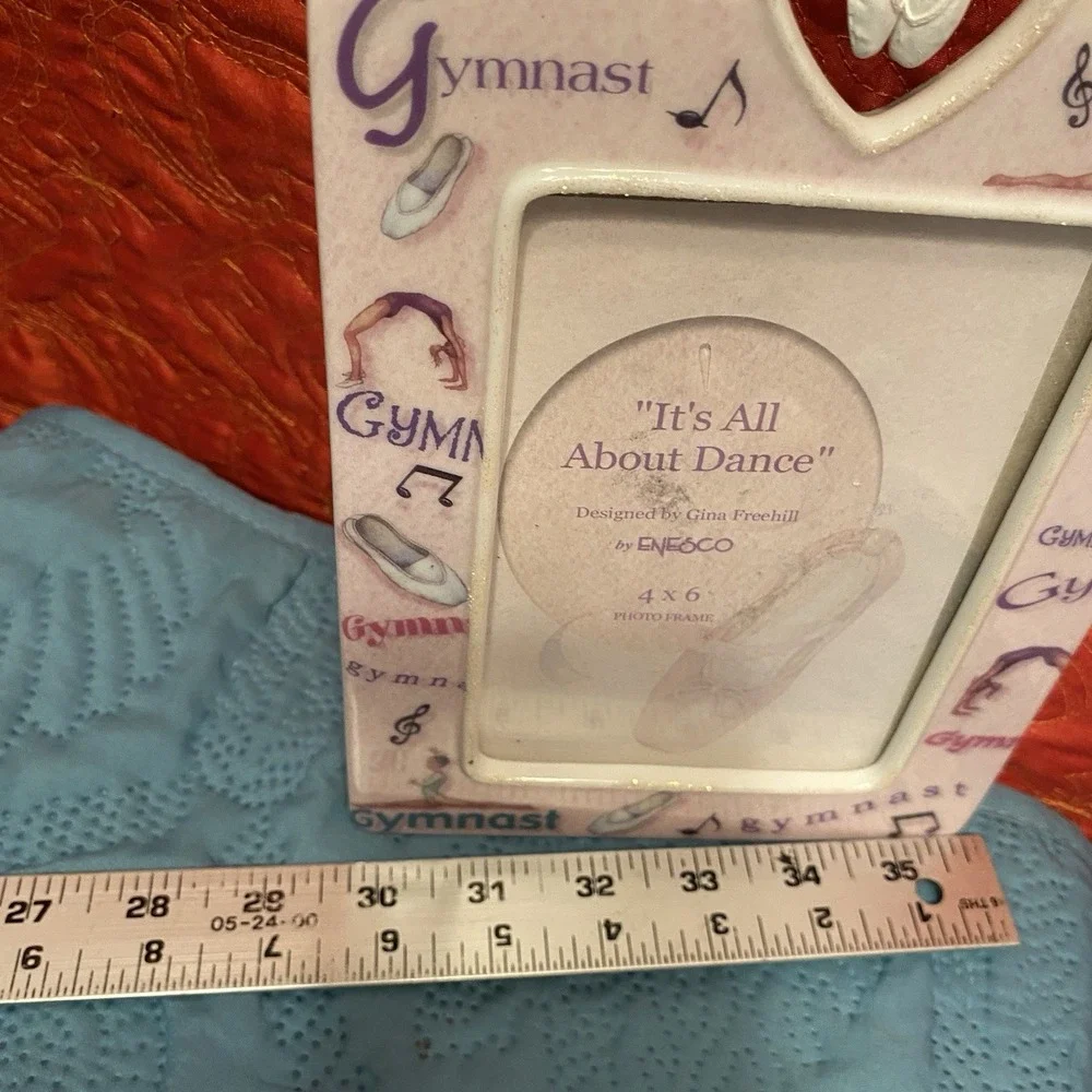 VTG Enesco GYMNAST‎ Theme 4x6 Frame Ceramic 3D Gym Shoes Hanging Pink White Gift